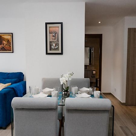 Apartamento De Lujo En Zona 10 Guatemala City Exterior photo