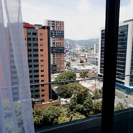 Apartamento De Lujo En Zona 10 Guatemala City Exterior photo